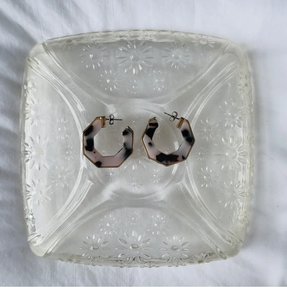 Hexagonal Tortoise Hoop Earrings